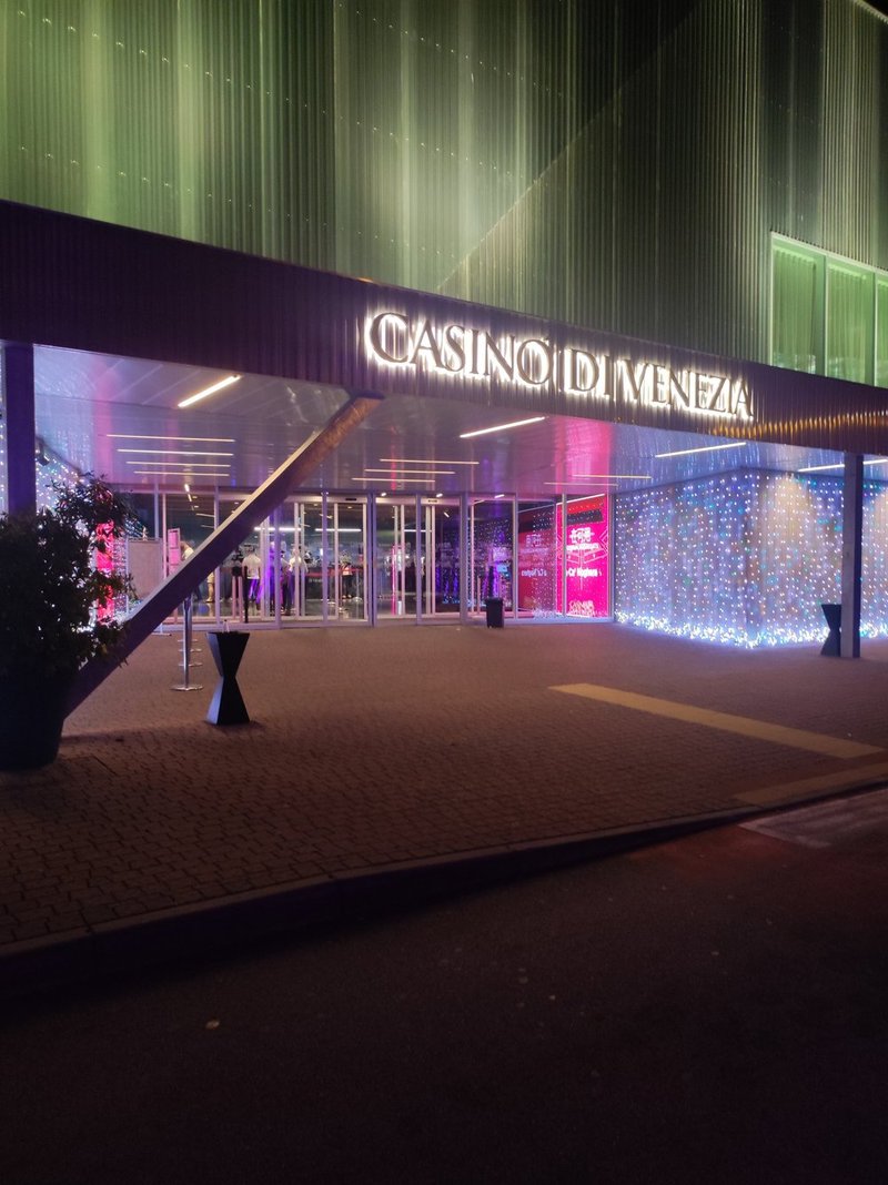 Dolly casino italia a Italy
